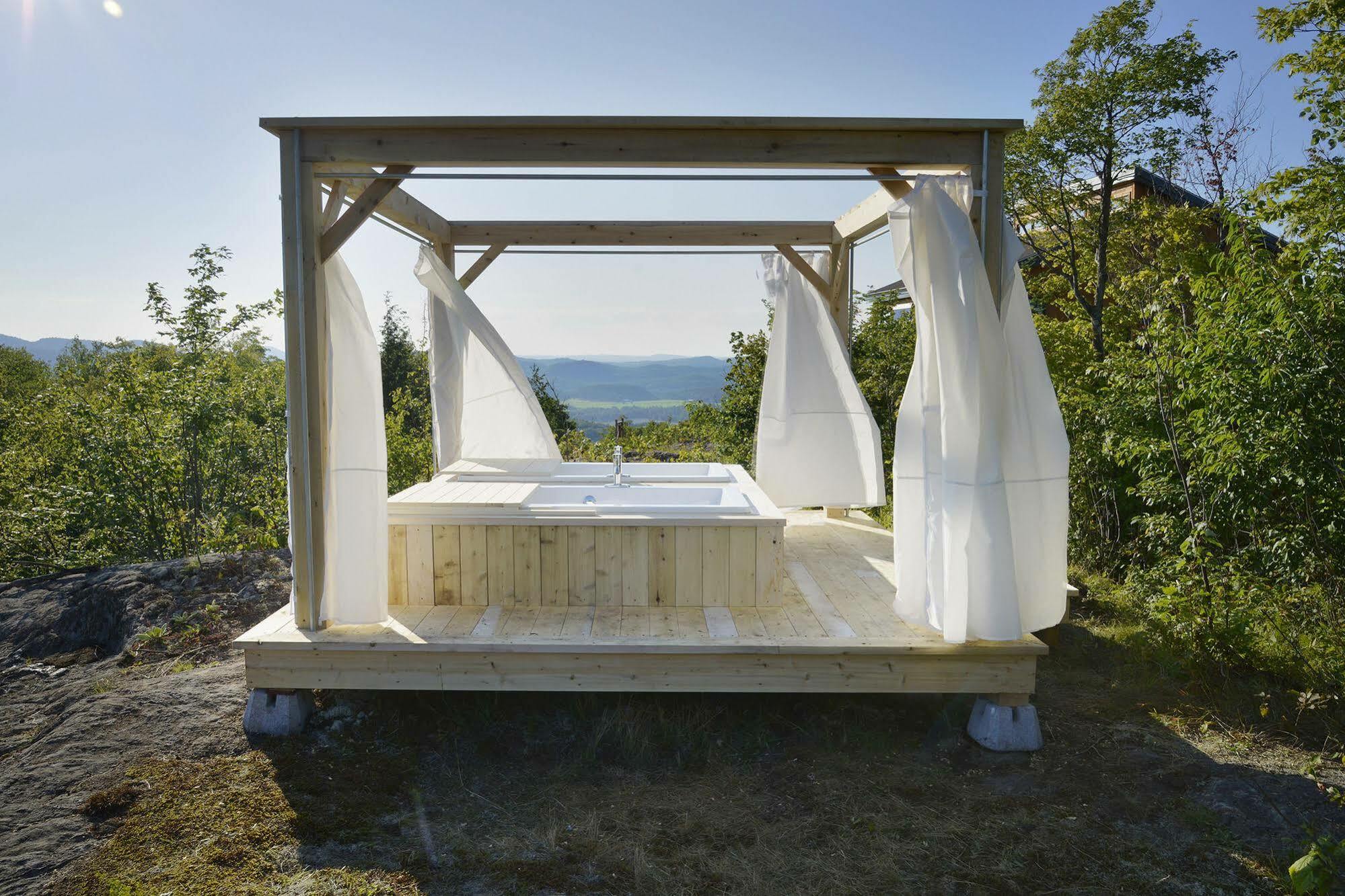Eco Spa Highland Grenville-Sur-La-Rouge 外观 照片