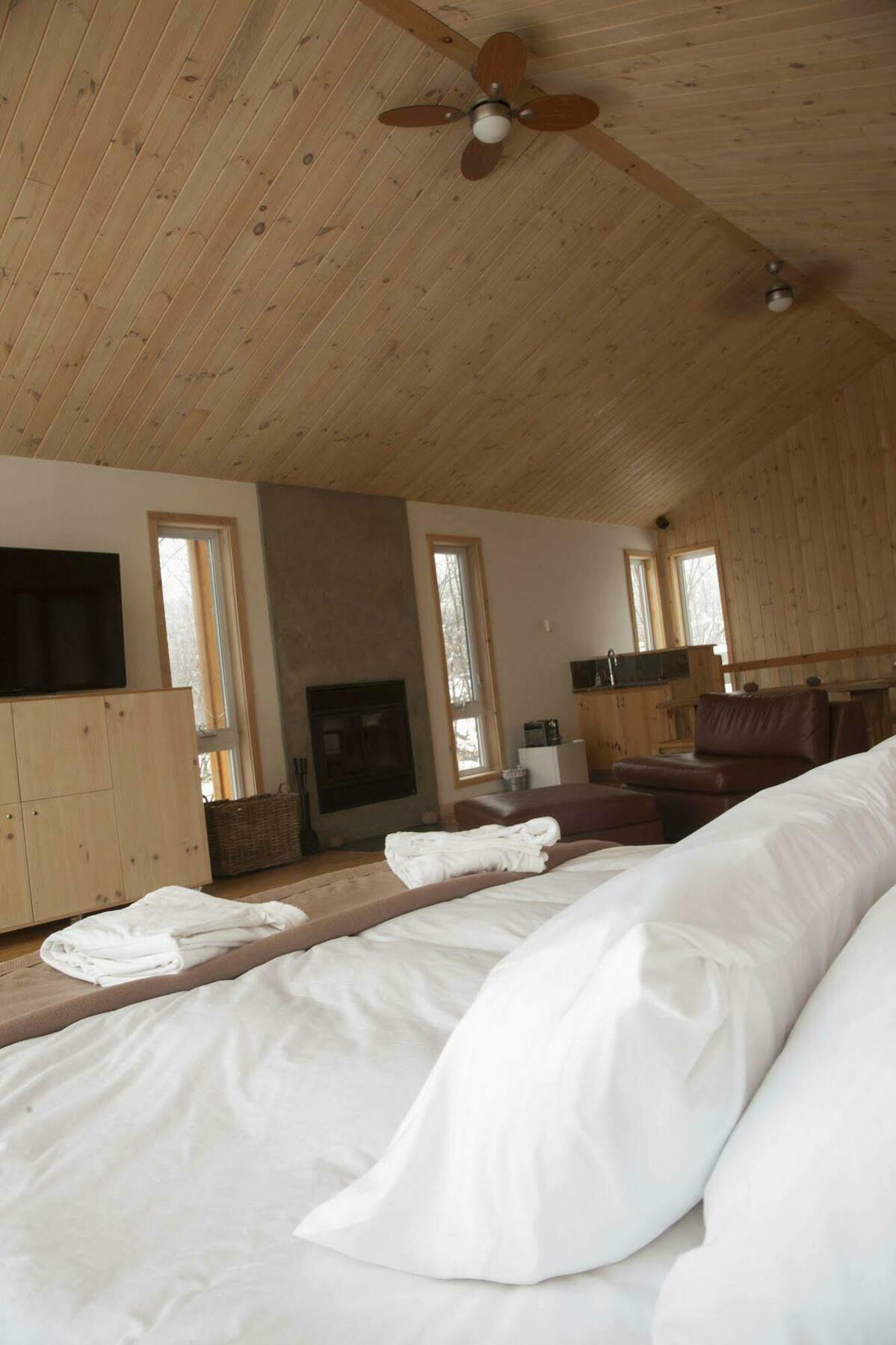 Eco Spa Highland Grenville-Sur-La-Rouge 外观 照片