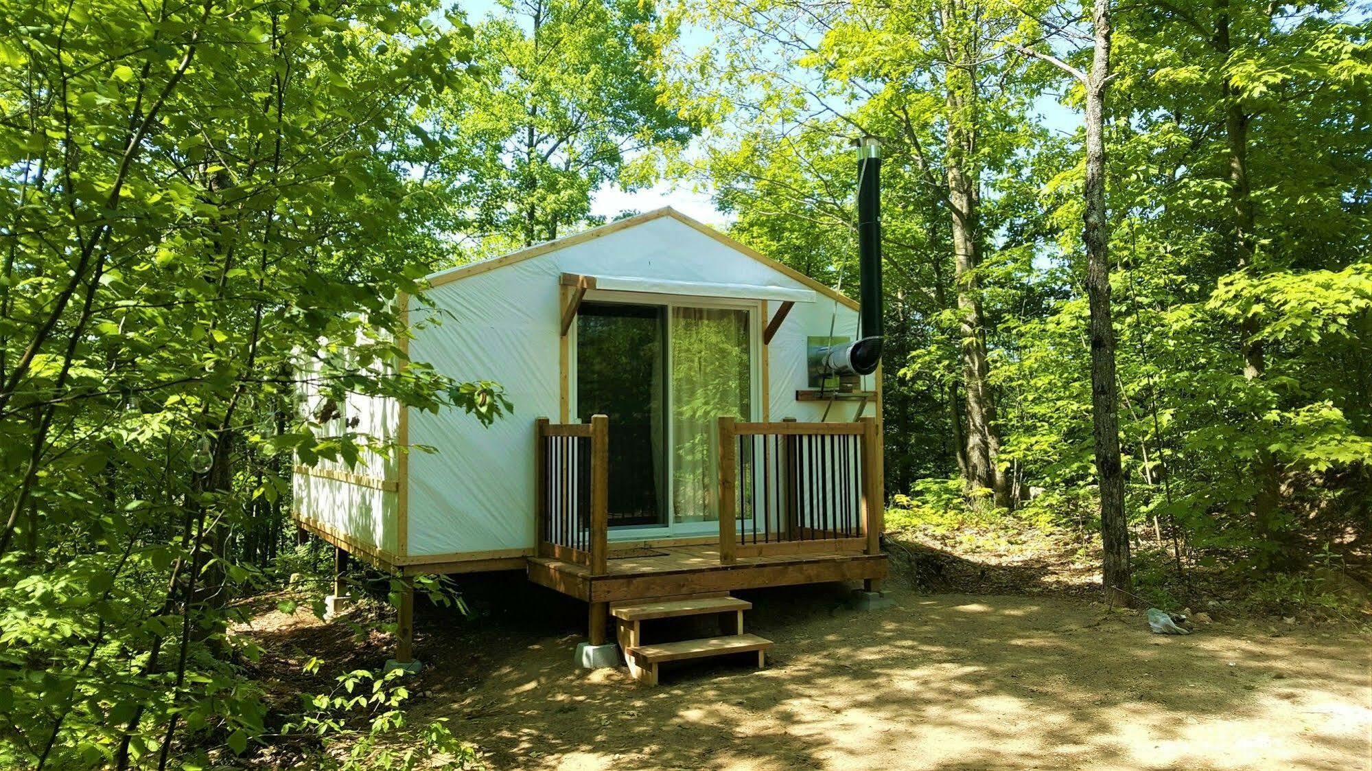 Eco Spa Highland Grenville-Sur-La-Rouge 外观 照片